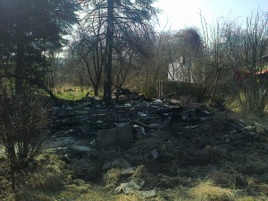 Resztki spalonego domku